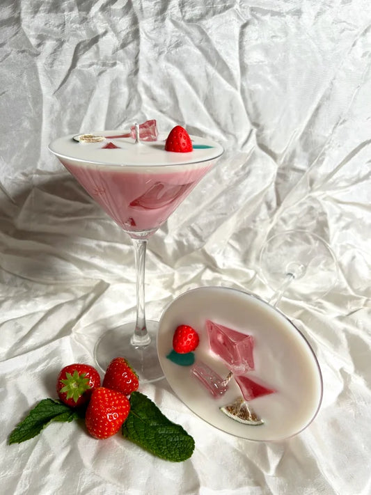 Strawberry Mojito – Een Verfrissende Cocktail Kaars 🍓🍃✨
